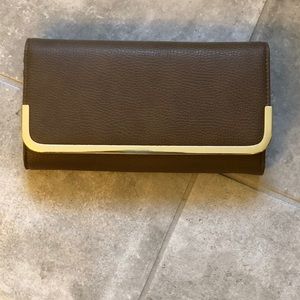 Tan & gold wallet